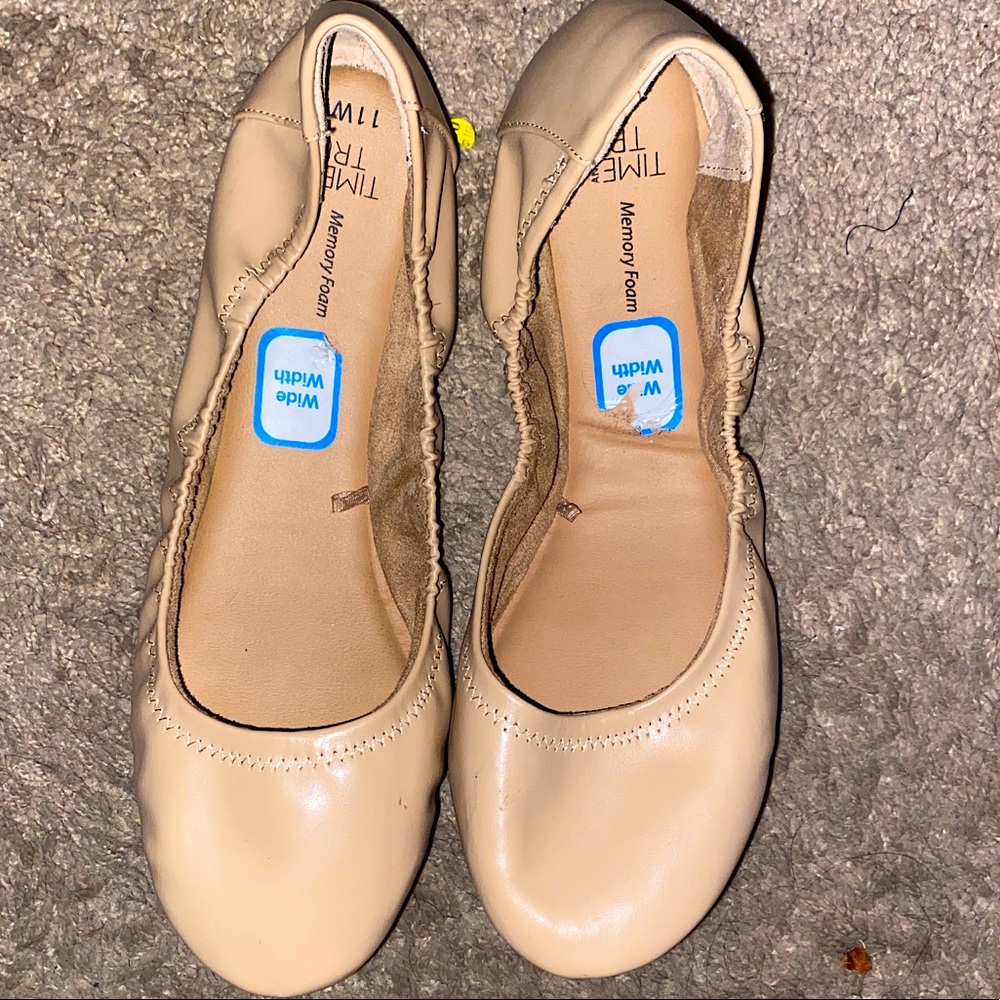 Time and true 11 W ballet flat